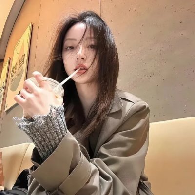 她的伪装